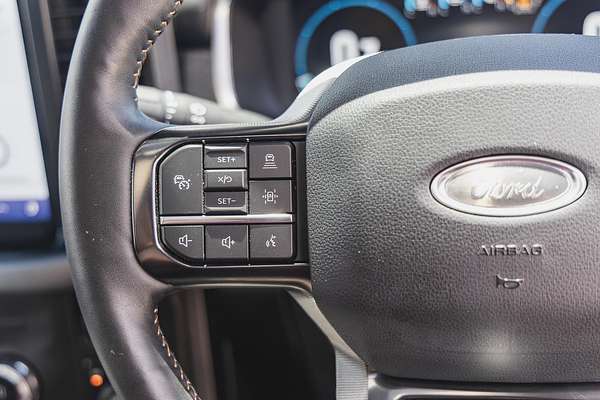 2022 Ford F-150 Platinum 4X4