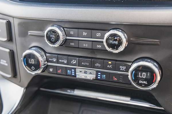 2022 Ford F-150 Platinum 4X4