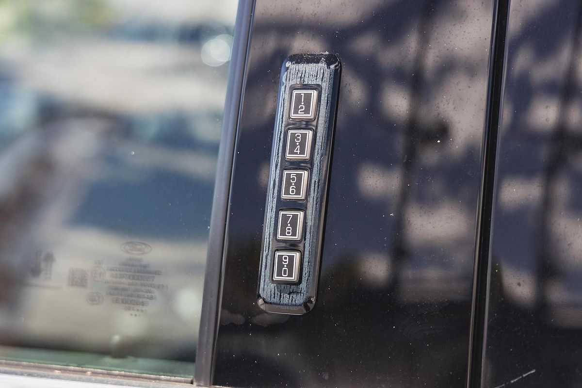 2022 Ford F-150 Platinum 4X4