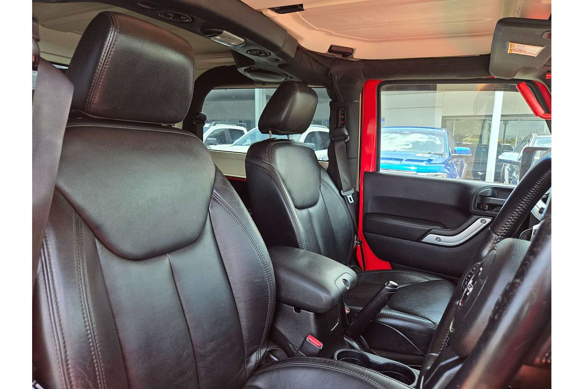 2014 Jeep Wrangler Overland JK