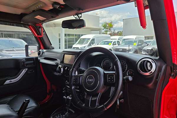 2014 Jeep Wrangler Overland JK