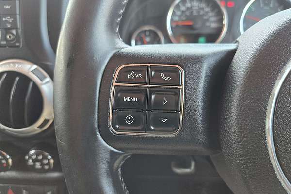 2014 Jeep Wrangler Overland JK