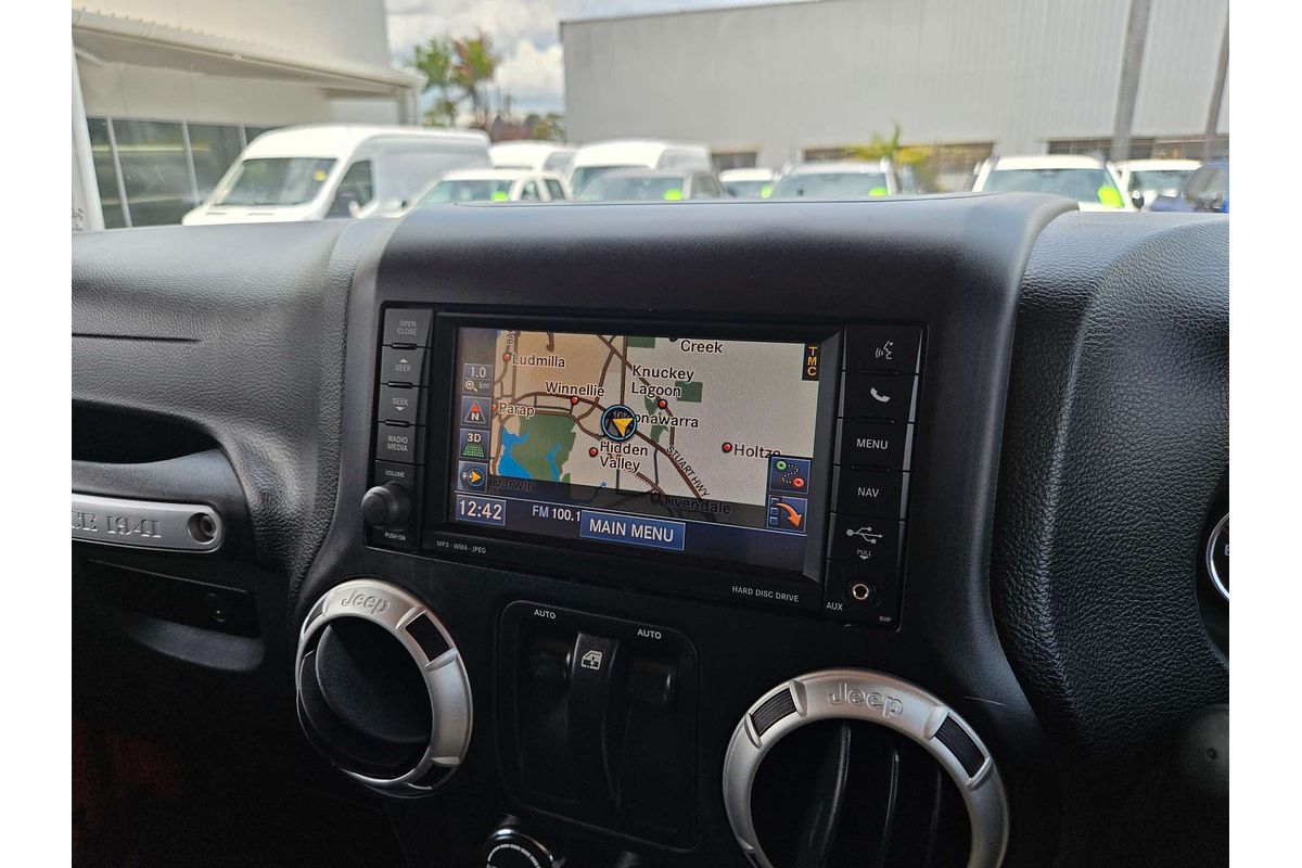 2014 Jeep Wrangler Overland JK