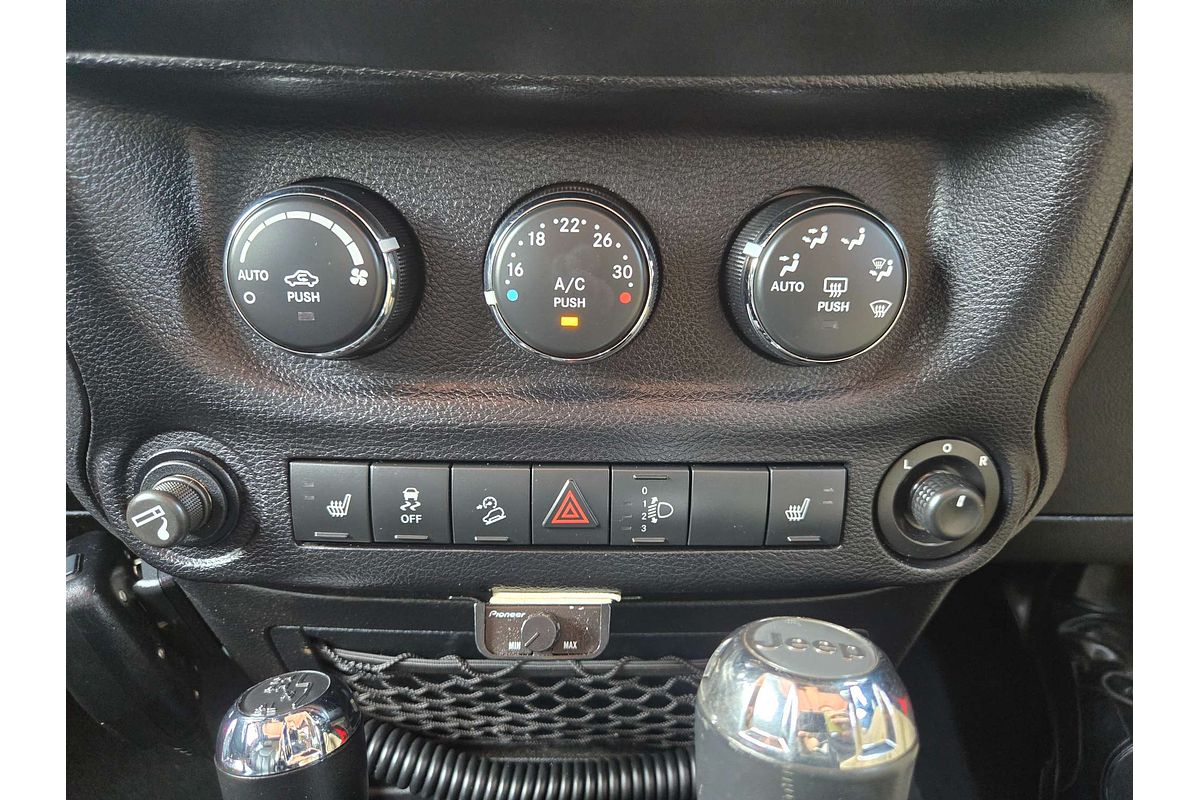 2014 Jeep Wrangler Overland JK