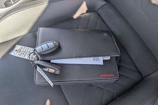 2021 Nissan JUKE ST-L F16