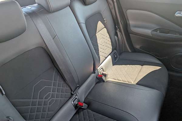 2021 Nissan JUKE ST-L F16