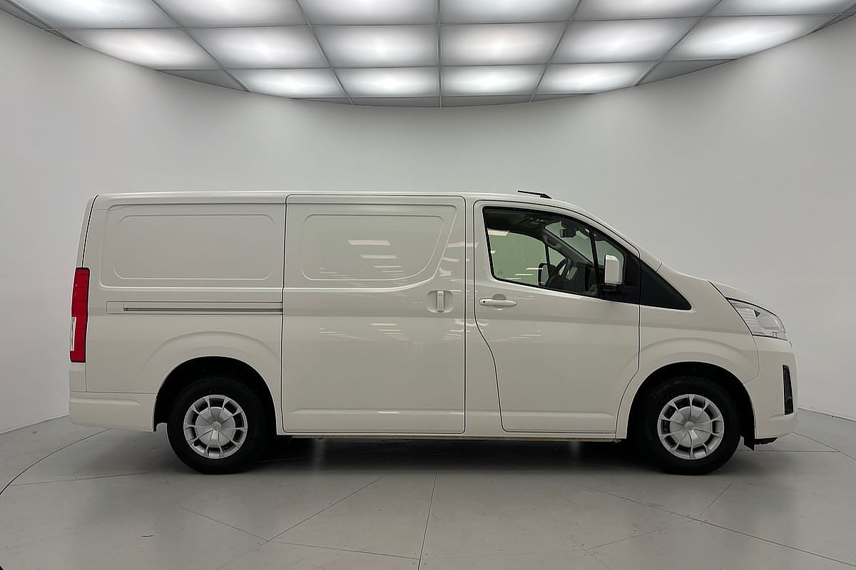 2022 Toyota Hiace GDH300R LWB
