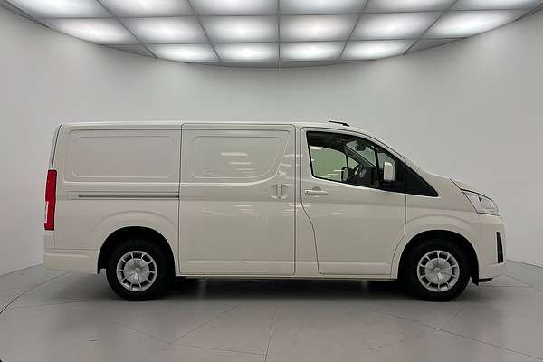 2022 Toyota Hiace GDH300R LWB