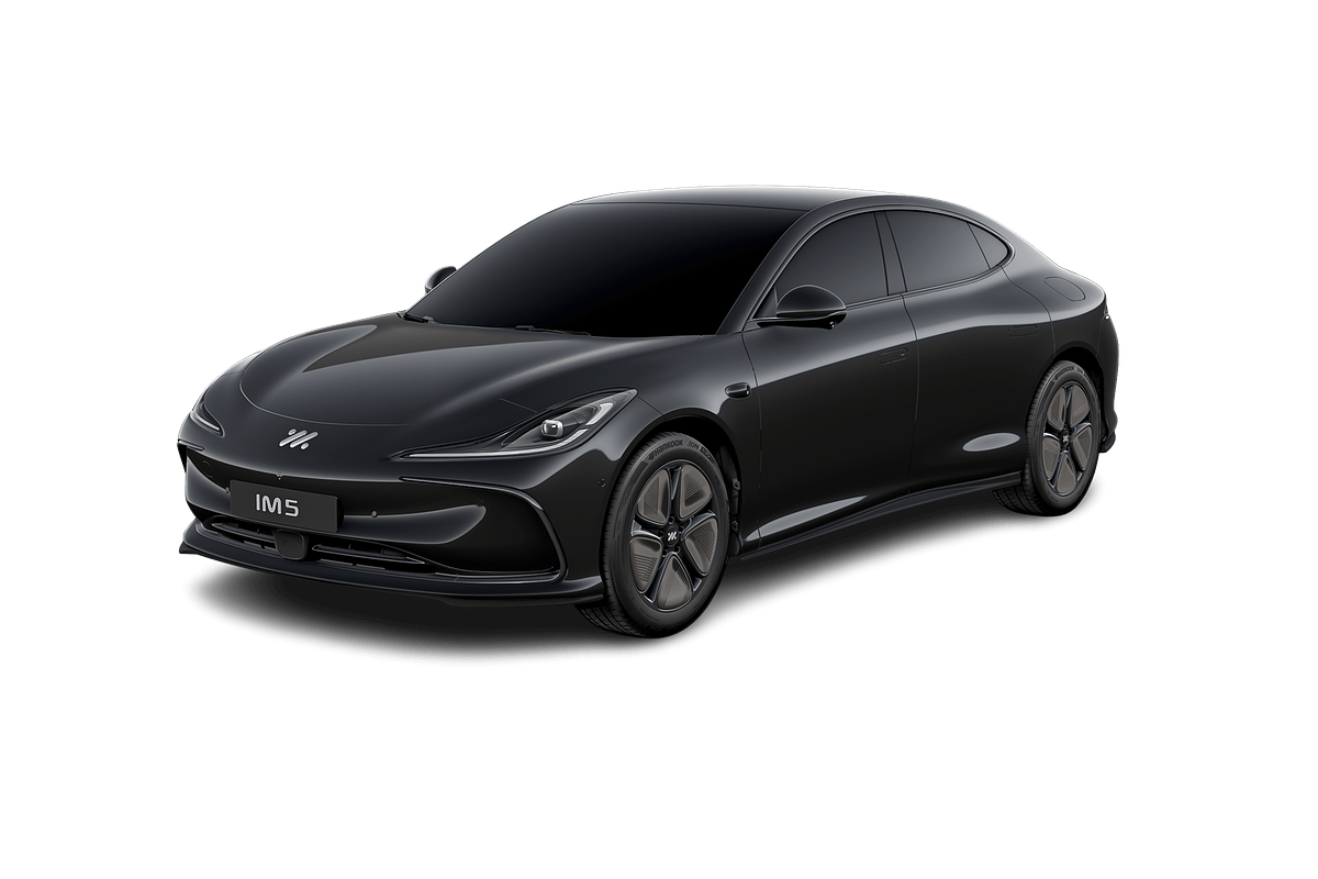 2025 MG IM5 Premium P12L