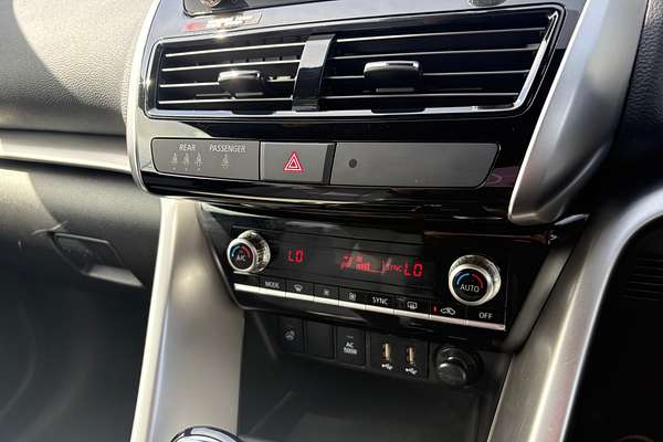 2023 Mitsubishi Eclipse Cross PHEV Exceed YB