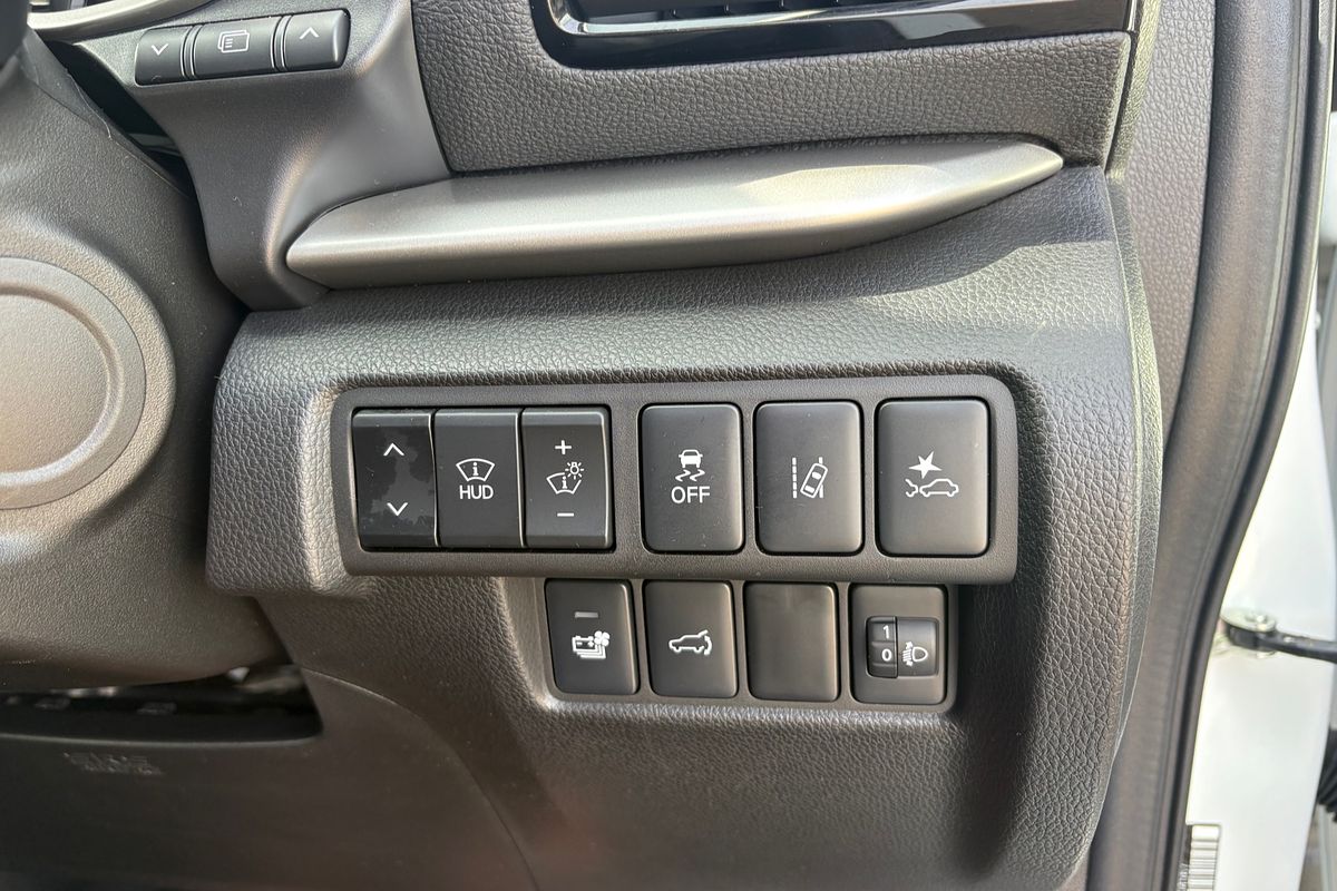 2023 Mitsubishi Eclipse Cross PHEV Exceed YB