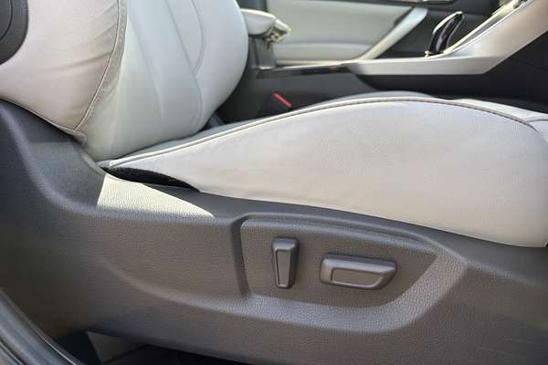 2023 Mitsubishi Eclipse Cross PHEV Exceed YB