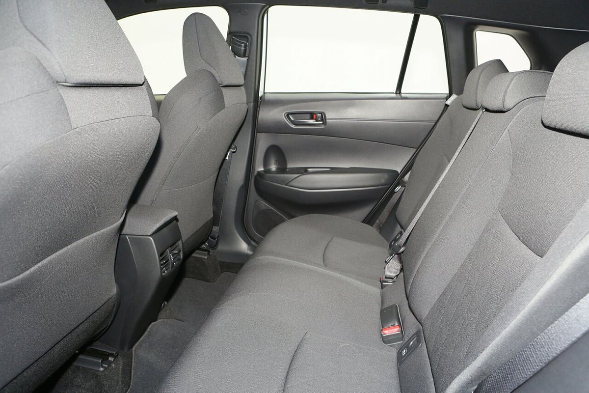 2024 Toyota Corolla Cross GX MXGA10R