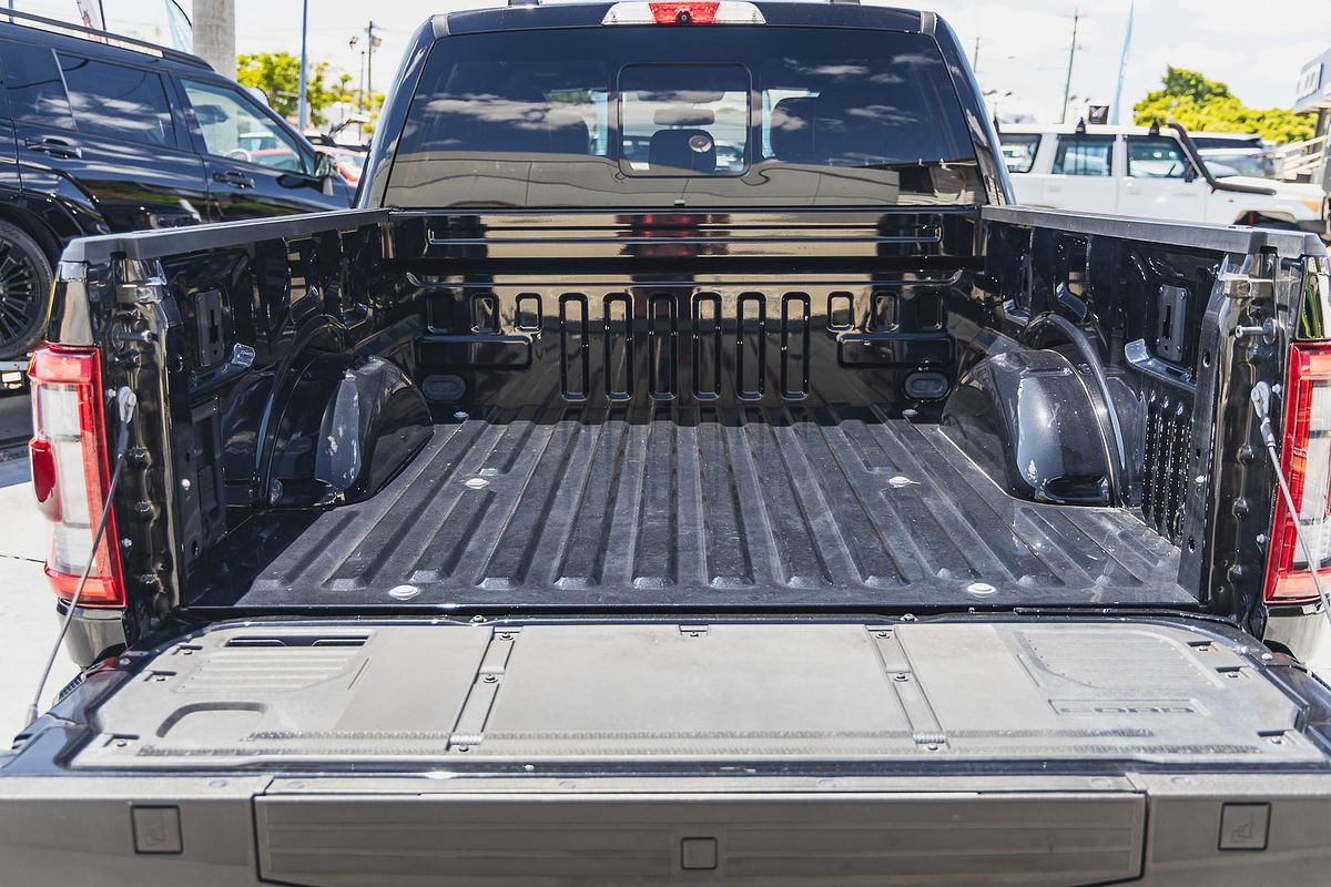 2022 Ford F-150 Platinum 4X4