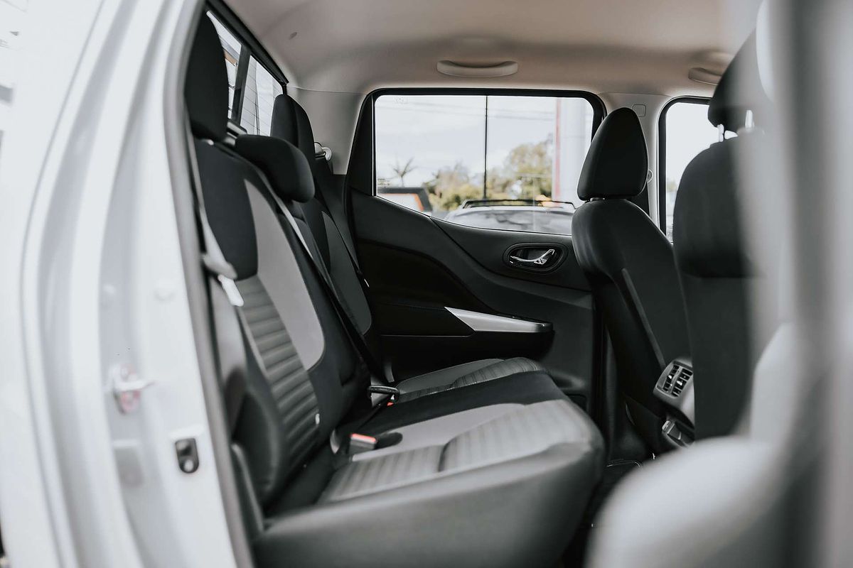 2024 Nissan Navara ST-X D23 4X4