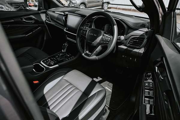 2025 Isuzu MU-X LS-T