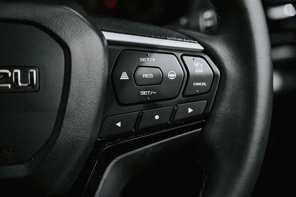 2025 Isuzu MU-X LS-T