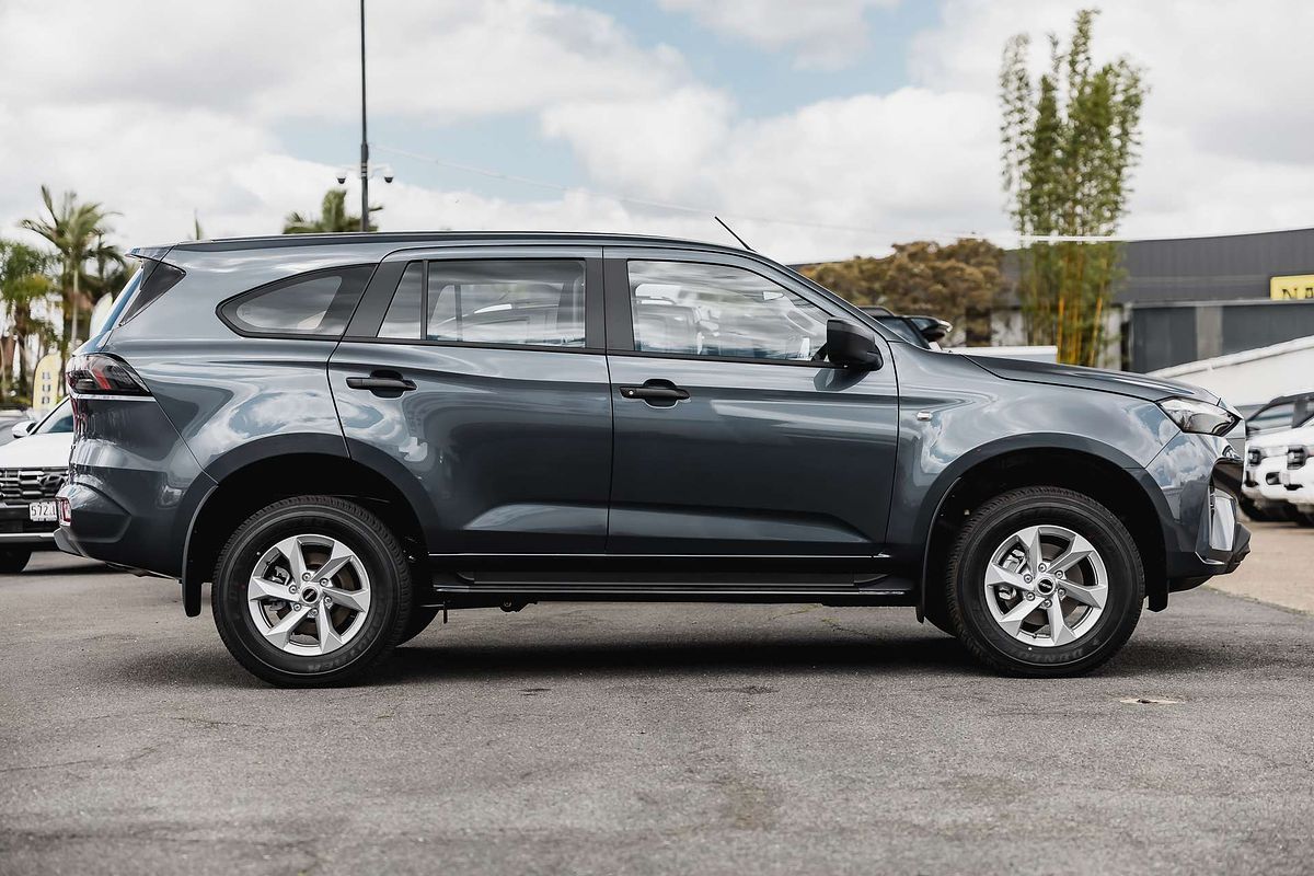 2025 Isuzu MU-X LS-M