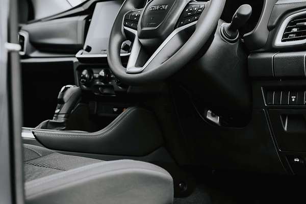 2025 Isuzu MU-X LS-M