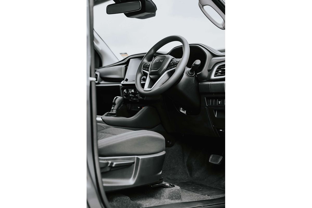 2025 Isuzu MU-X LS-M