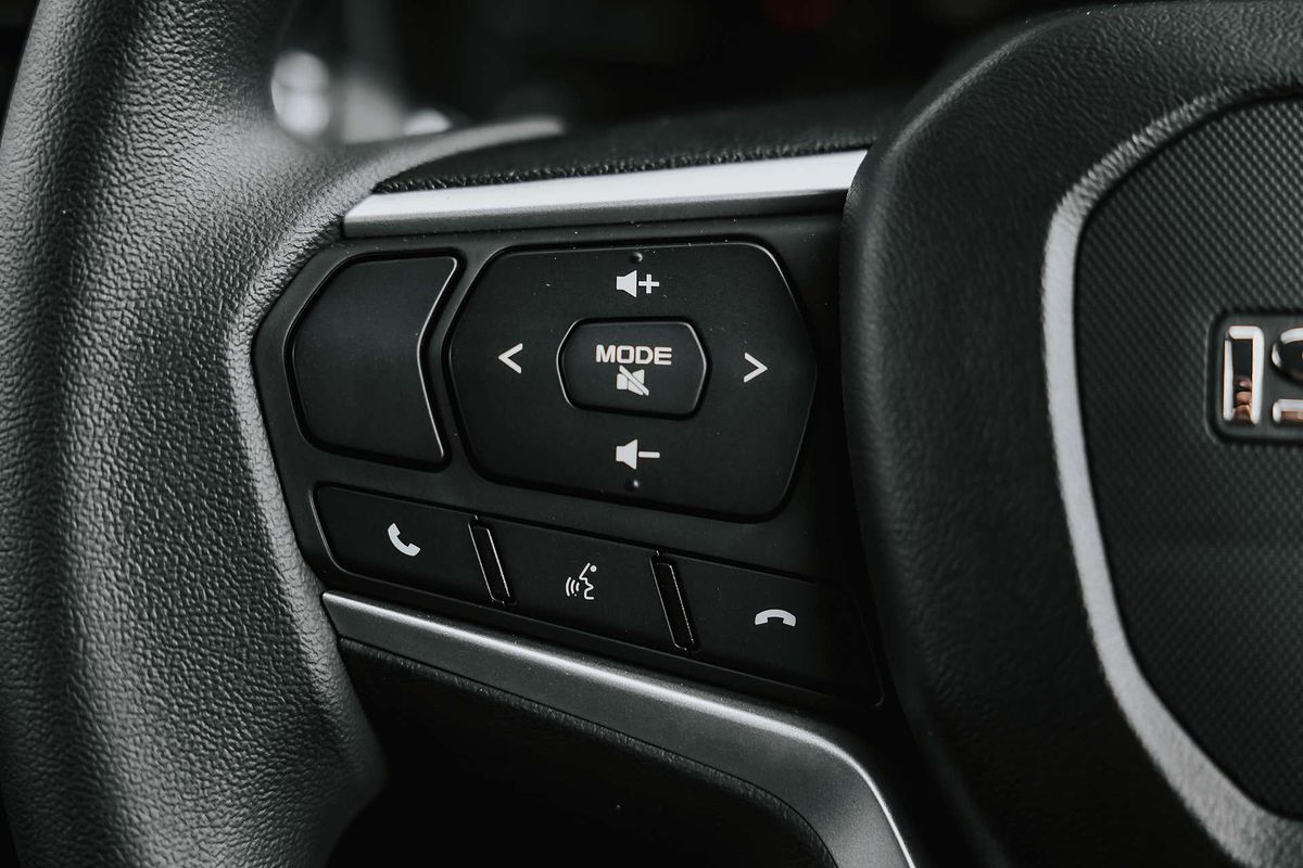 2025 Isuzu MU-X LS-M