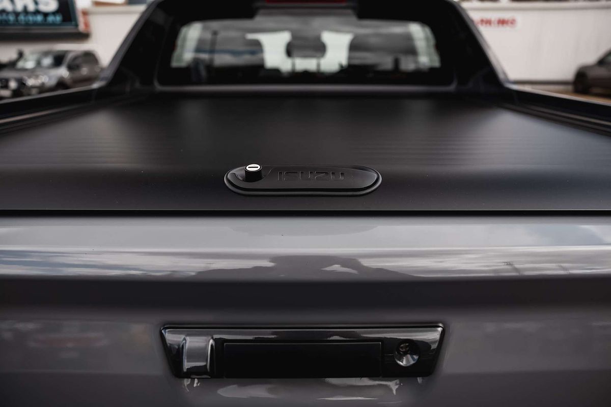 2025 Isuzu D-MAX X-TERRAIN  4X4