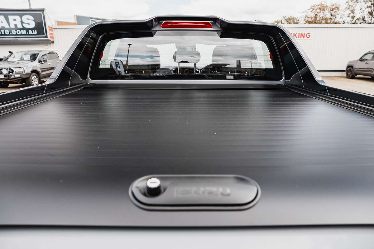 2025 Isuzu D-MAX X-TERRAIN  4X4