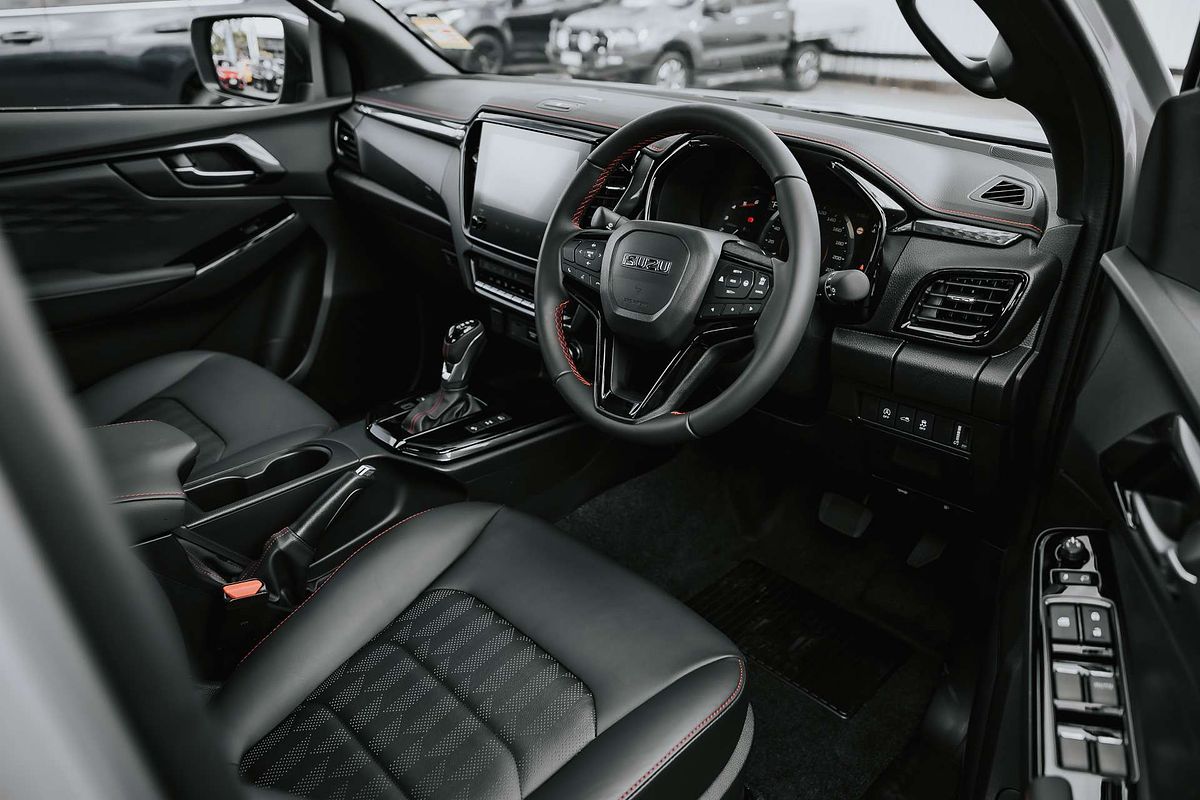 2025 Isuzu D-MAX X-TERRAIN  4X4