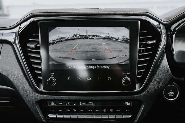 2025 Isuzu D-MAX X-TERRAIN  4X4