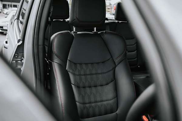 2025 Isuzu D-MAX X-TERRAIN  4X4