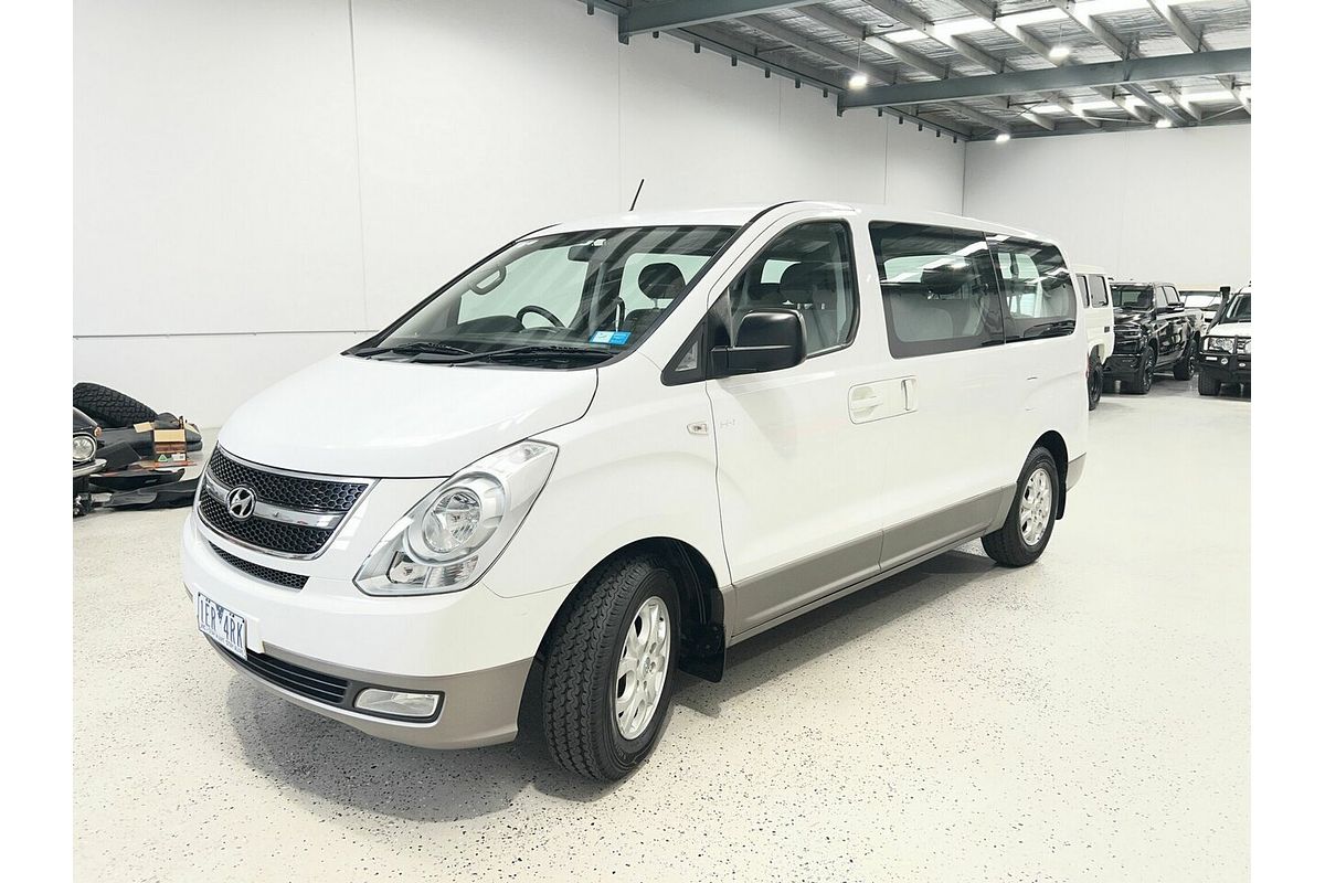 2012 Hyundai iMax TQ-W