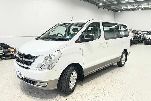 2012 Hyundai iMax TQ-W
