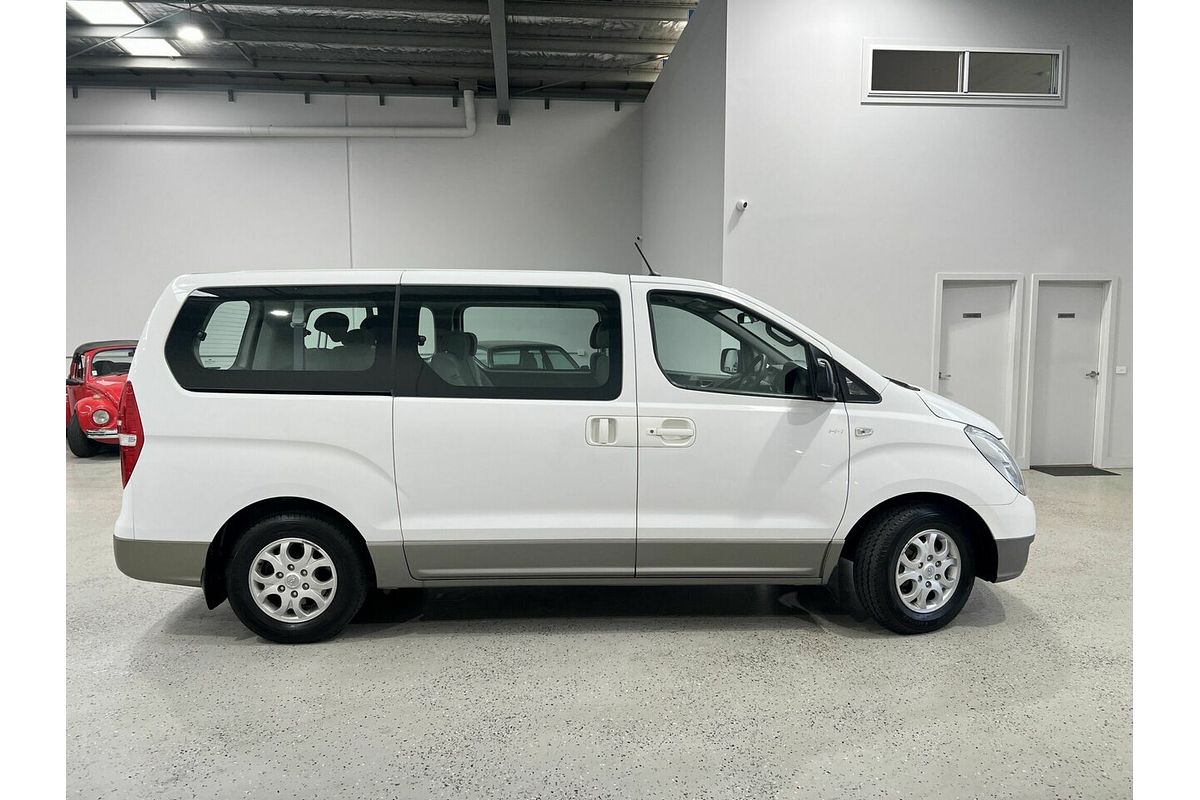 2012 Hyundai iMax TQ-W