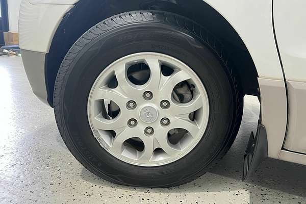 2012 Hyundai iMax TQ-W