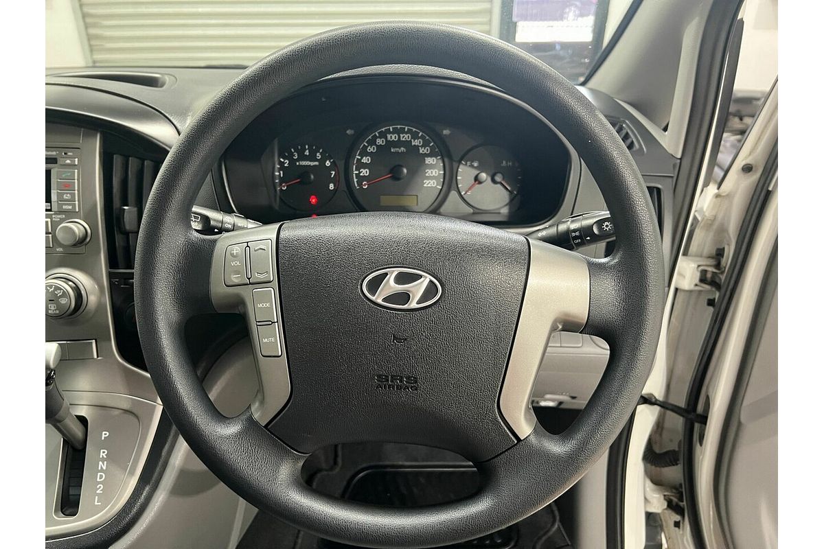 2012 Hyundai iMax TQ-W