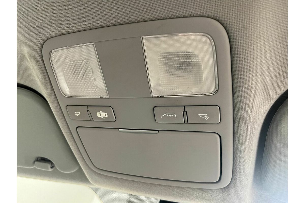 2012 Hyundai iMax TQ-W