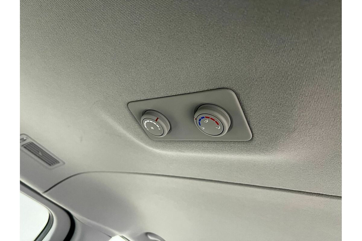 2012 Hyundai iMax TQ-W