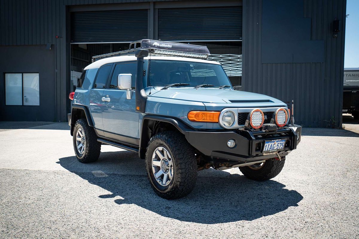 2014 Toyota FJ Cruiser GSJ15R