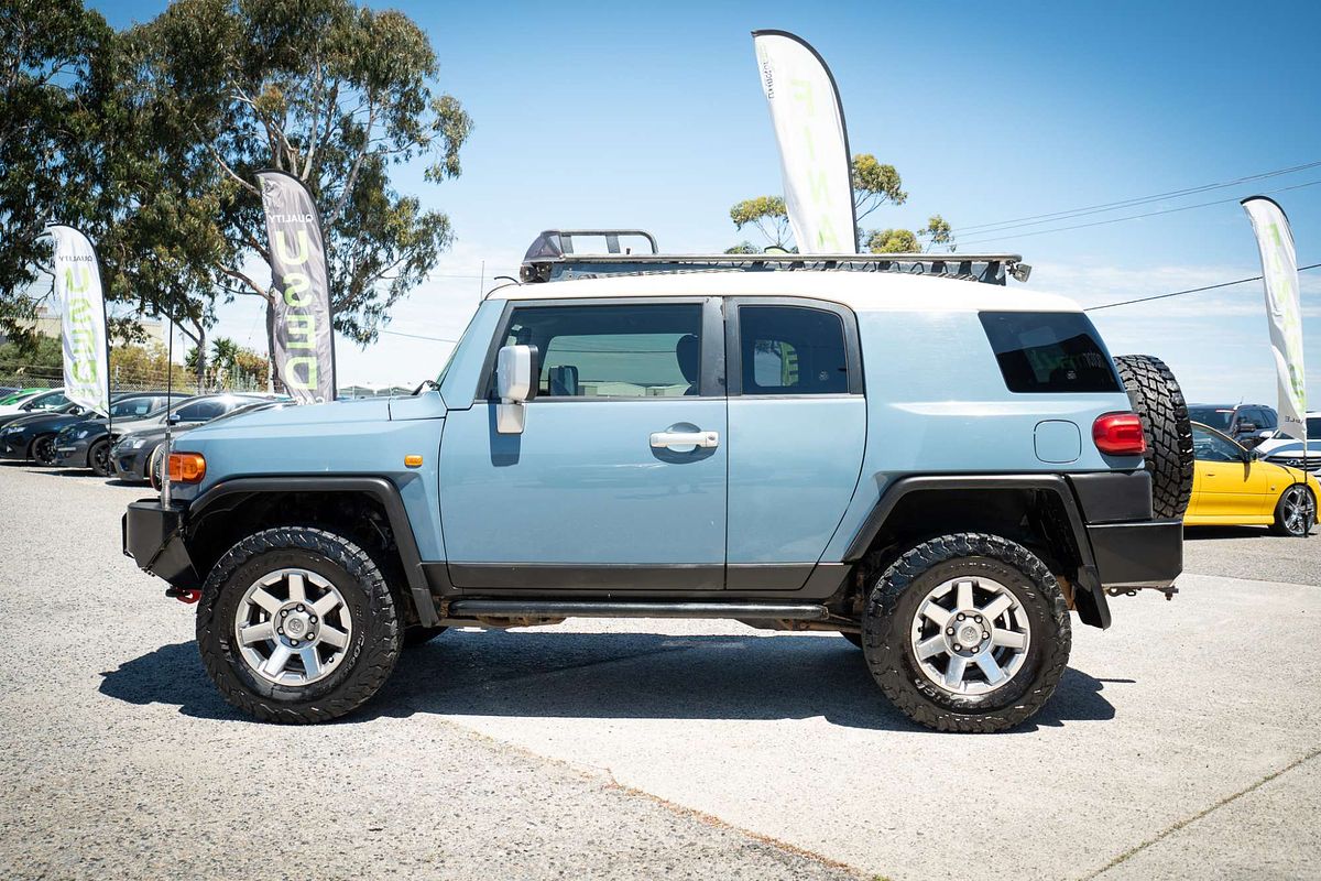 2014 Toyota FJ Cruiser GSJ15R