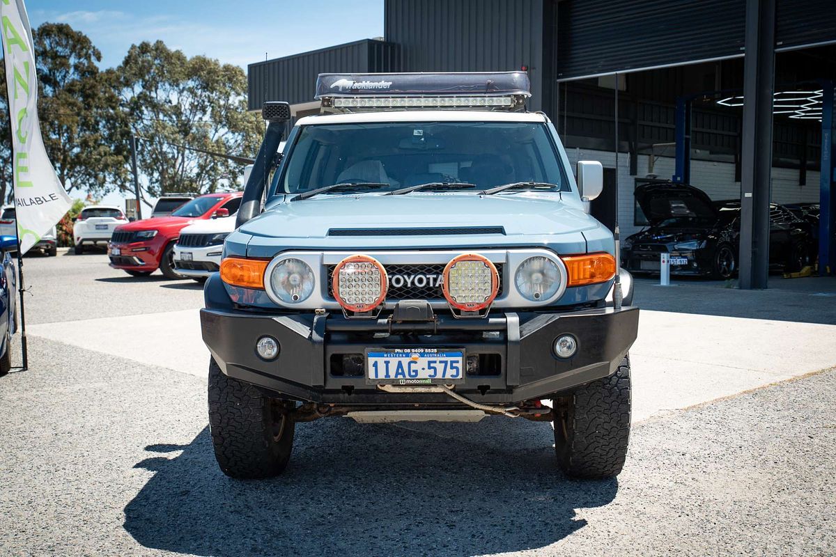 2014 Toyota FJ Cruiser GSJ15R