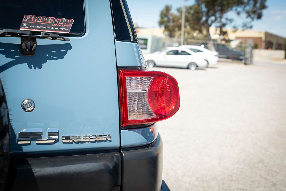 2014 Toyota FJ Cruiser GSJ15R