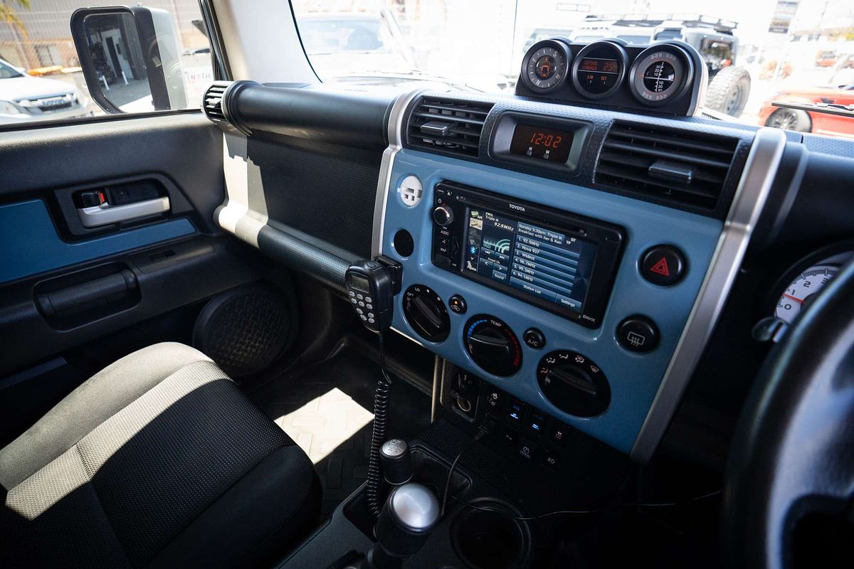 2014 Toyota FJ Cruiser GSJ15R