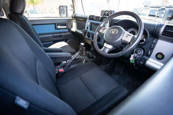 2014 Toyota FJ Cruiser GSJ15R