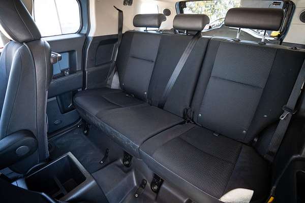 2014 Toyota FJ Cruiser GSJ15R