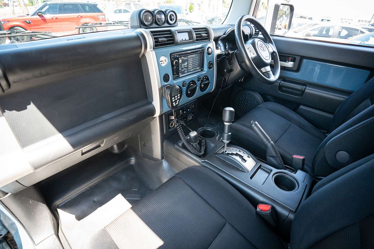 2014 Toyota FJ Cruiser GSJ15R