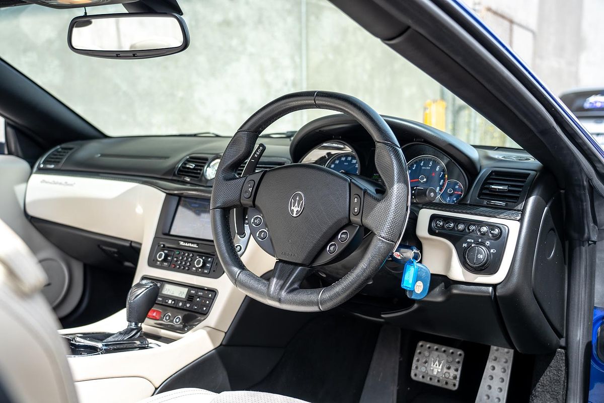 2016 Maserati GranCabrio Sport M145