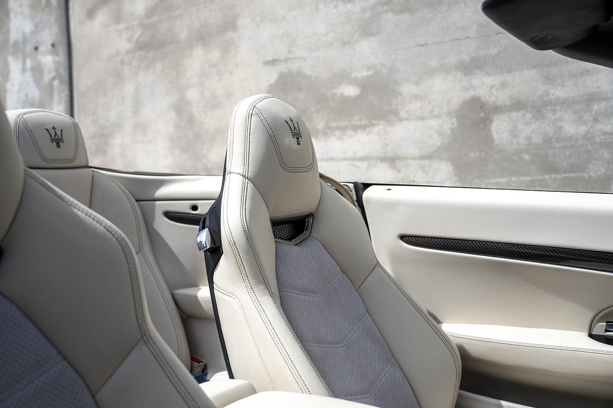 2016 Maserati GranCabrio Sport M145