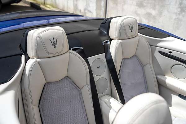 2016 Maserati GranCabrio Sport M145