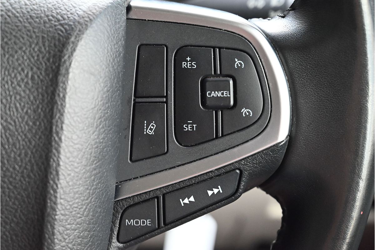 2019 Toyota Hiace Commuter GDH322R ELWB High Roof