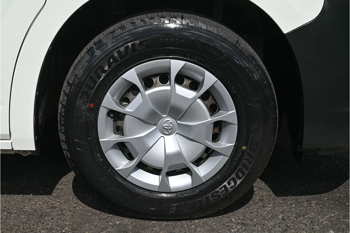 2019 Toyota Hiace Commuter GDH322R ELWB High Roof